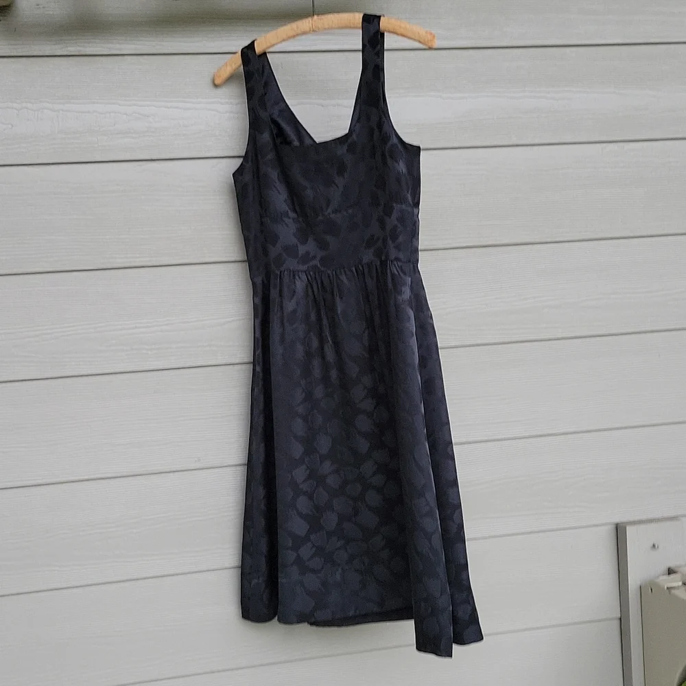 NWT White House Black Market Silk Black Dress Size 6 - Picture 10 of 16